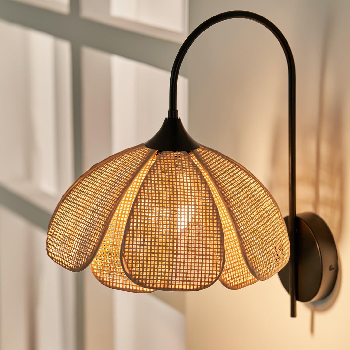 Rattan Petal Sconce Wall Lamp