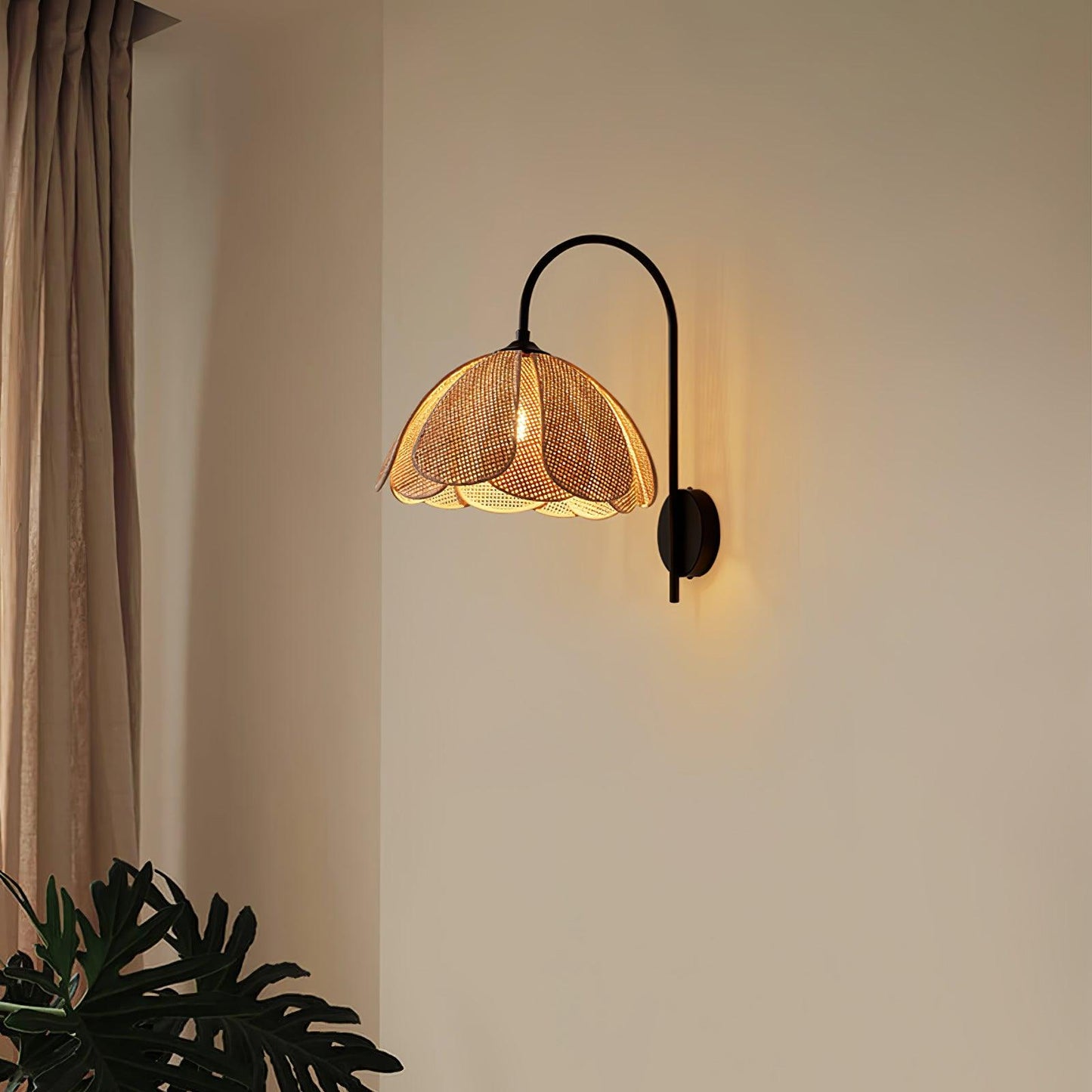 Rattan Petal Sconce Wall Lamp