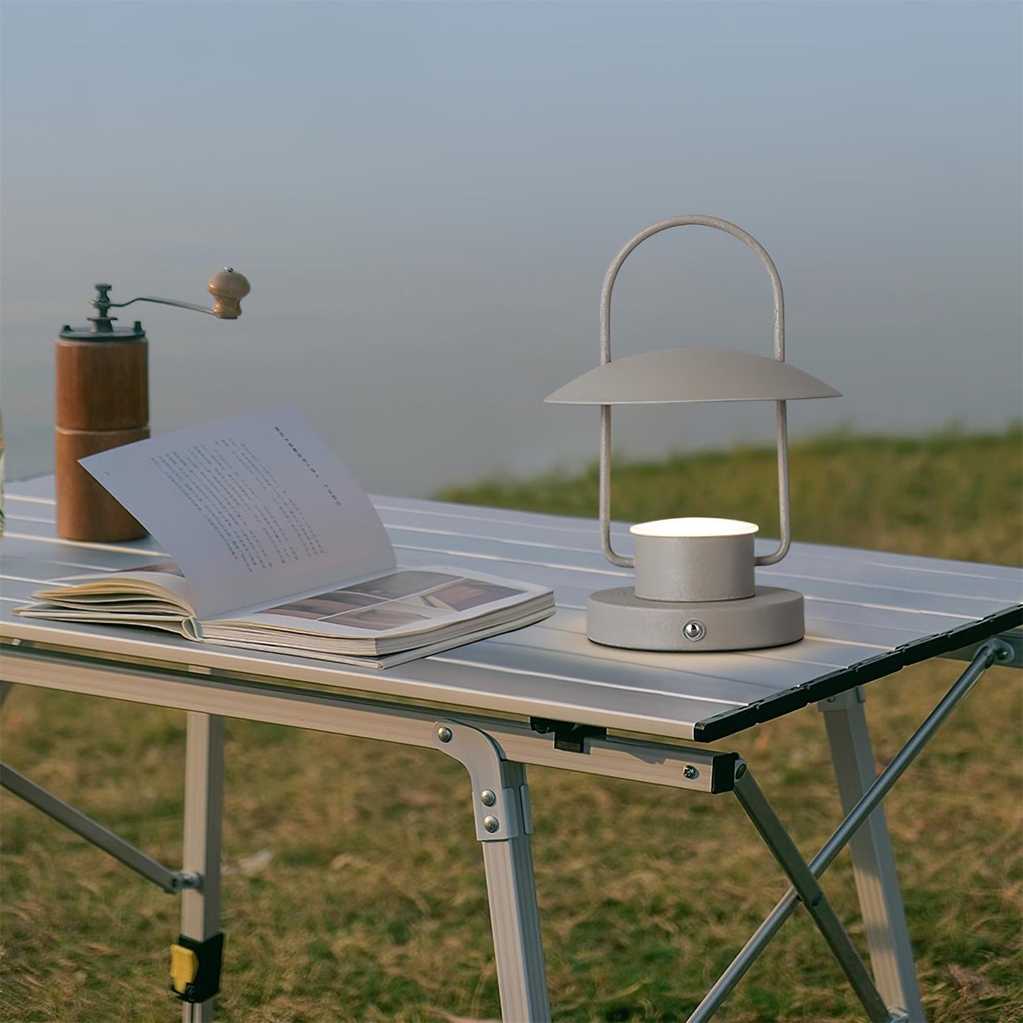 Ray Portable Built-in Battery Side table lamp Table Lamp