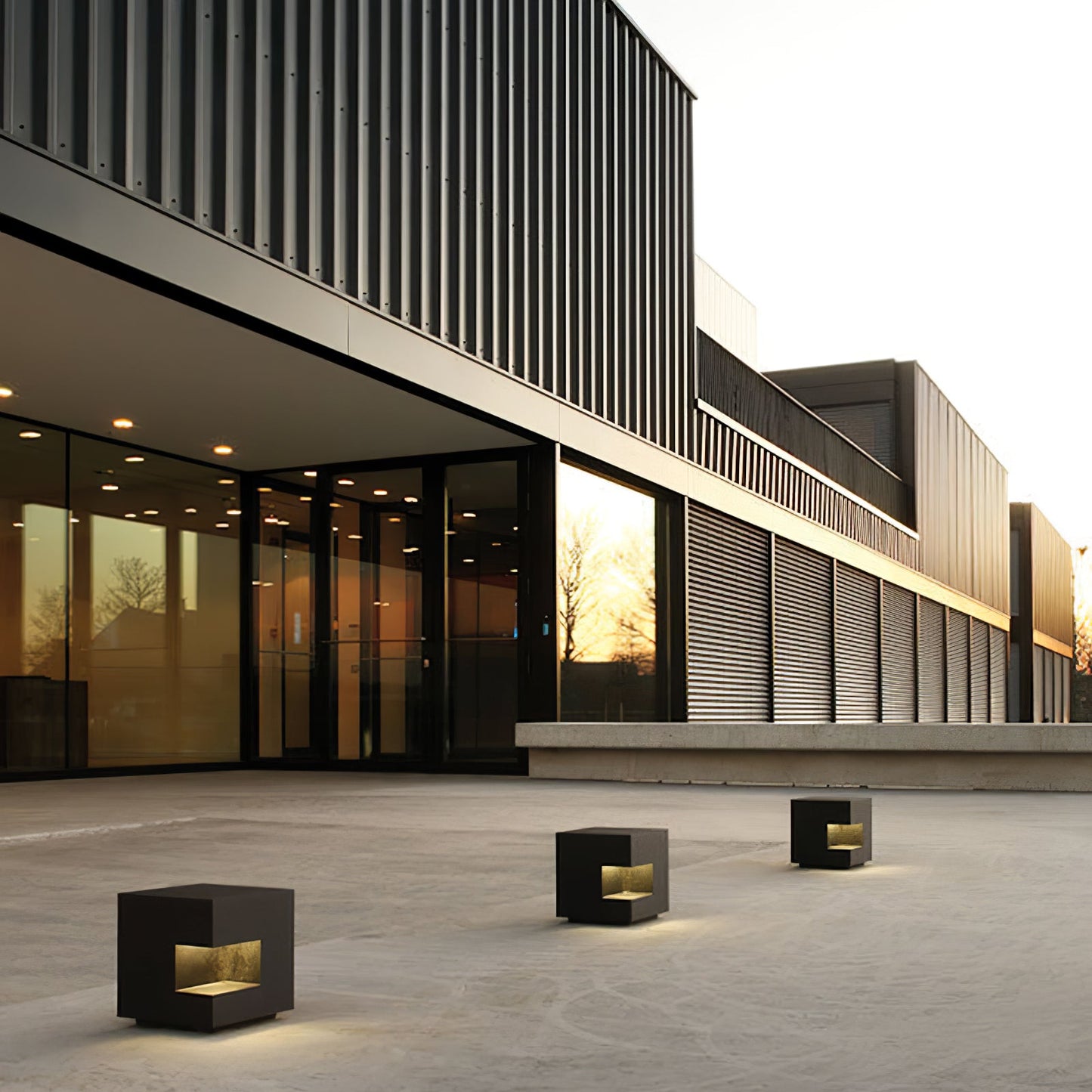 Regular Cube Post Architectural light Outdoor Light