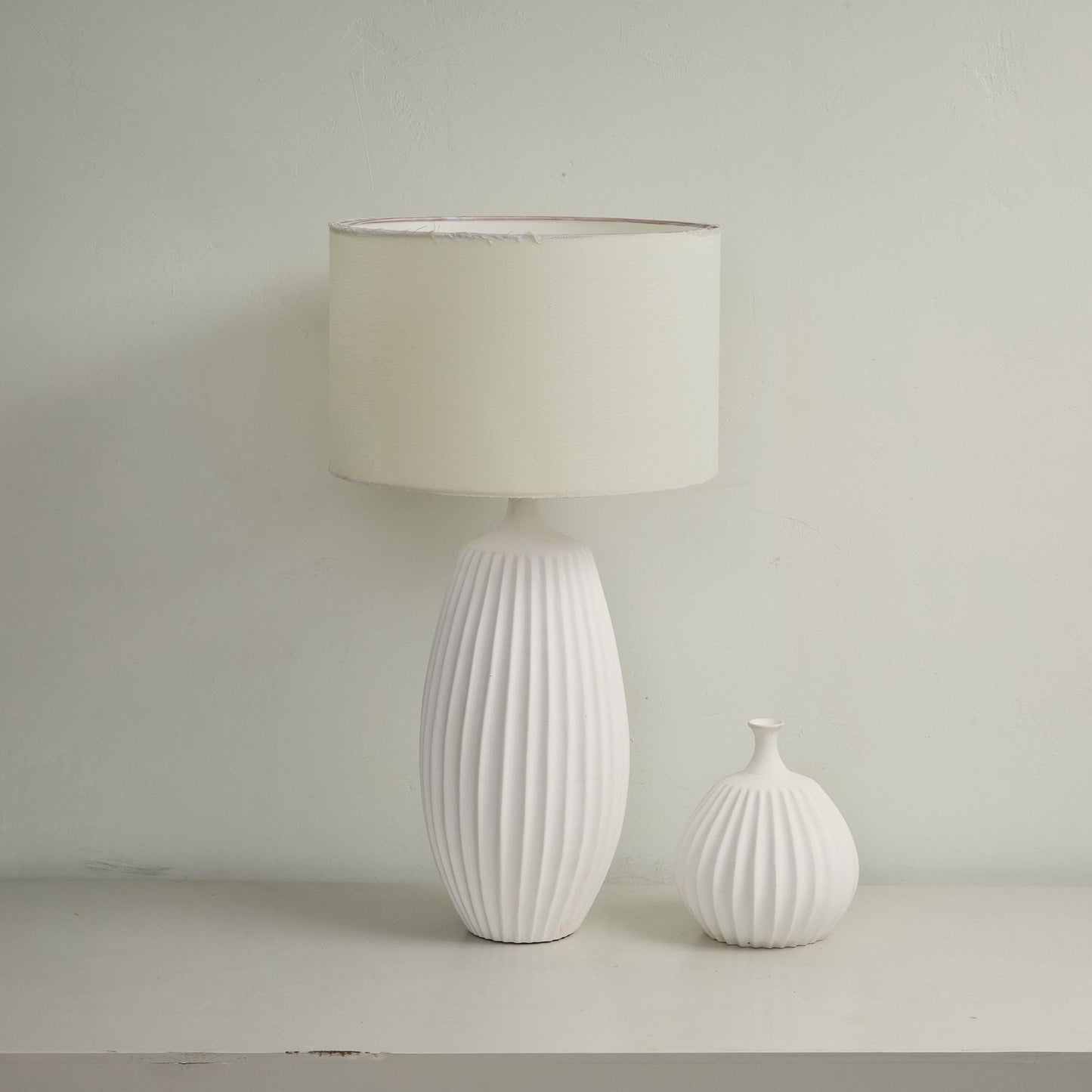 Ribbed Ceramic Table Lamp