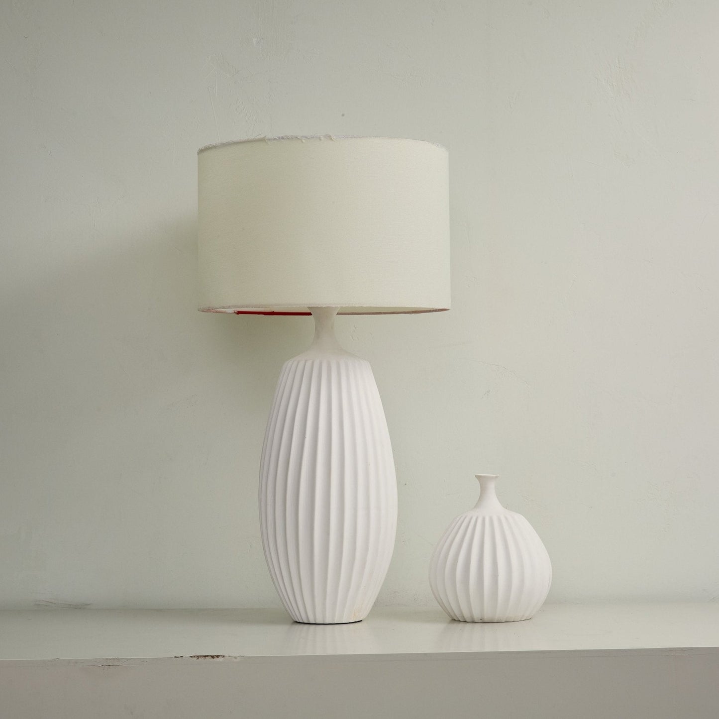 Ribbed Ceramic Table Lamp