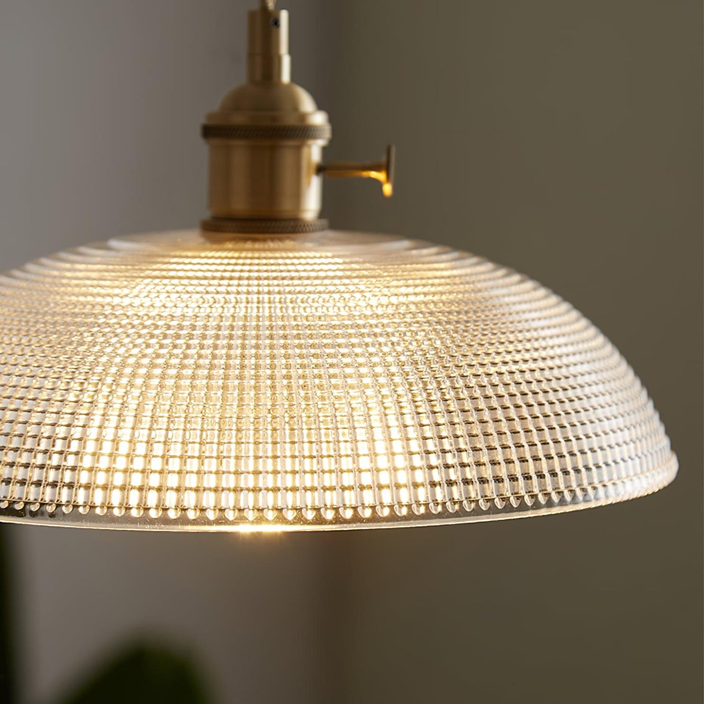 Ribbed Spiral Pendant Swag Light