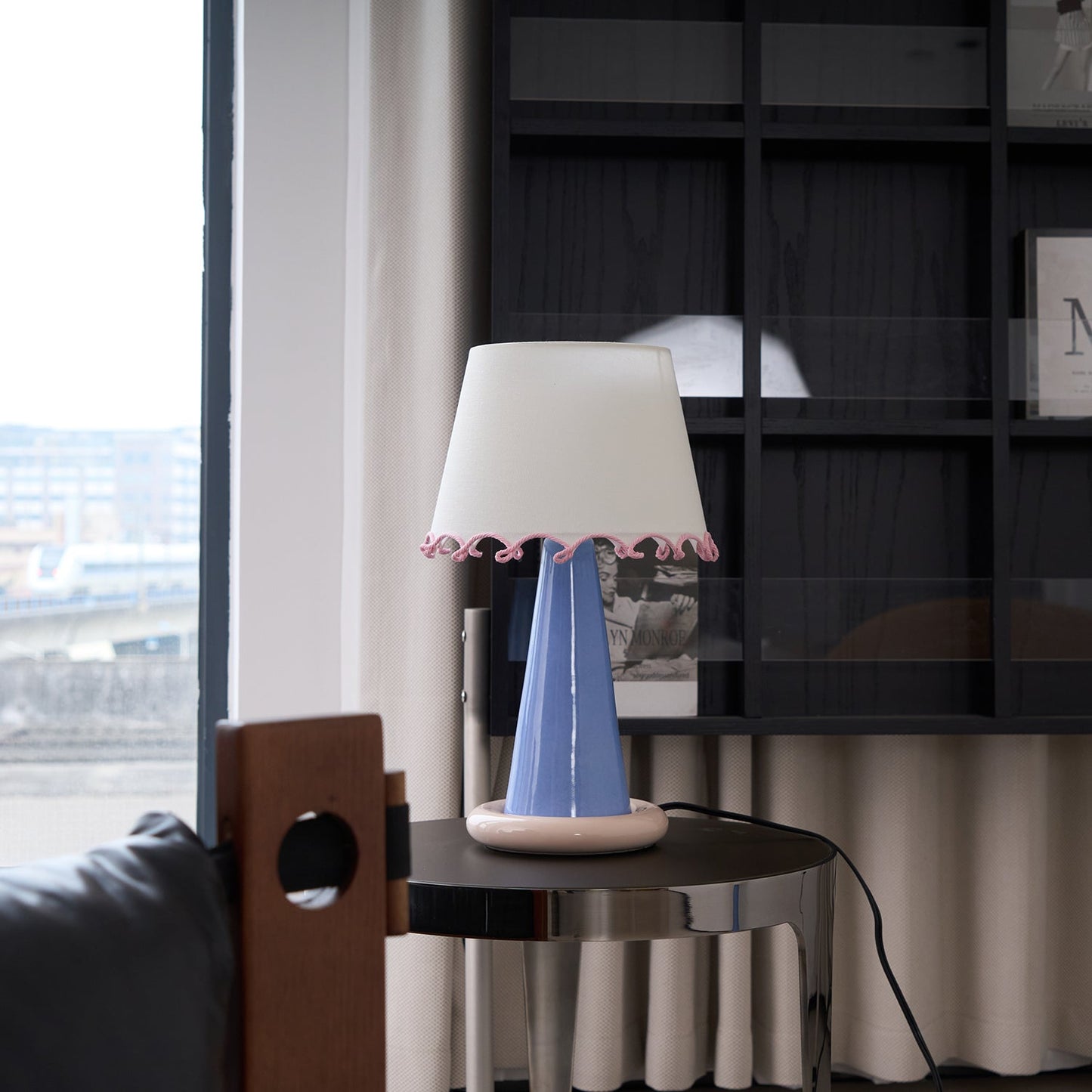Ribbon Table Lamp