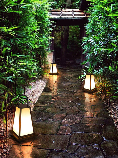 Roam Lantern Garden Architectural light Outdoor Lamp