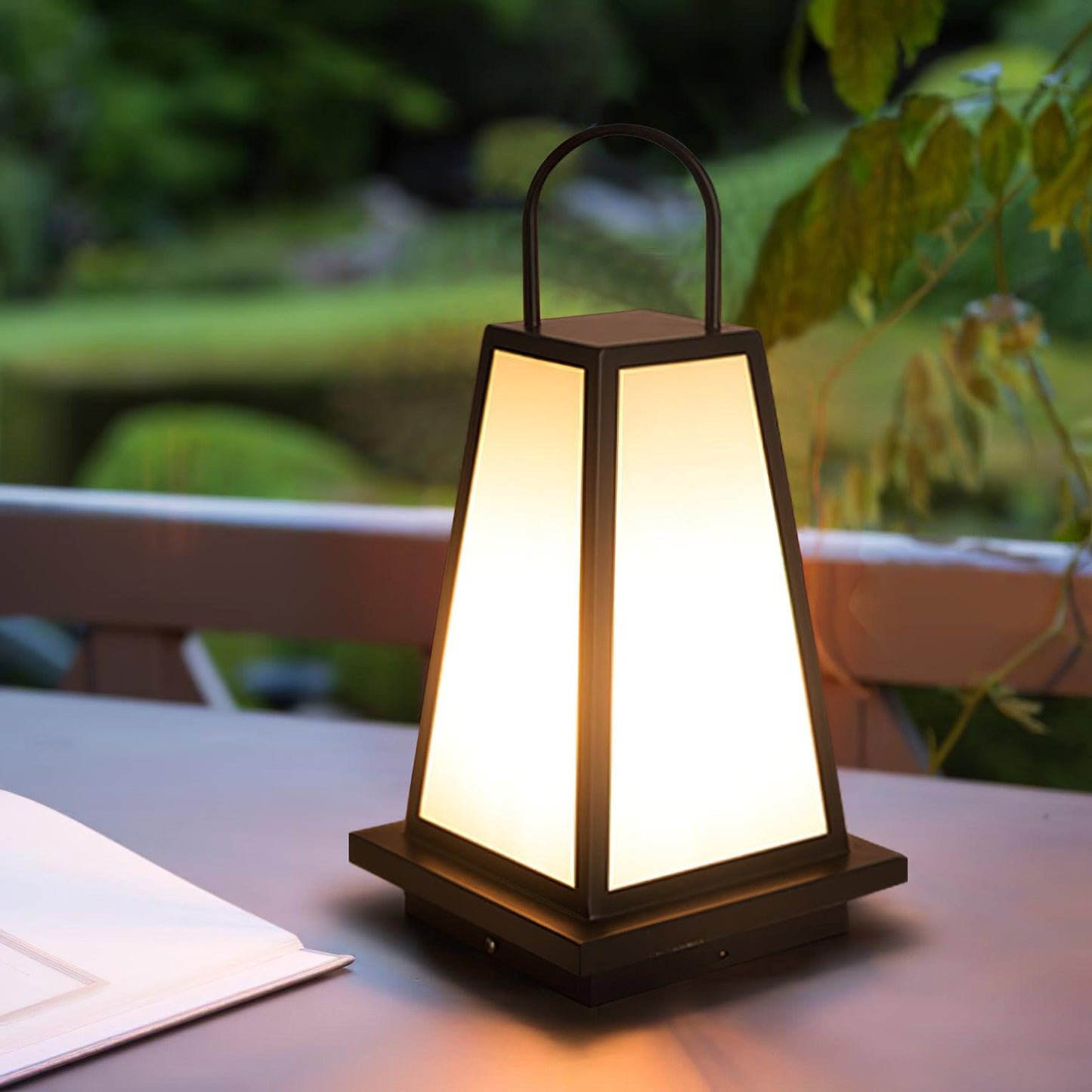 Roam Lantern Garden Architectural light Outdoor Lamp