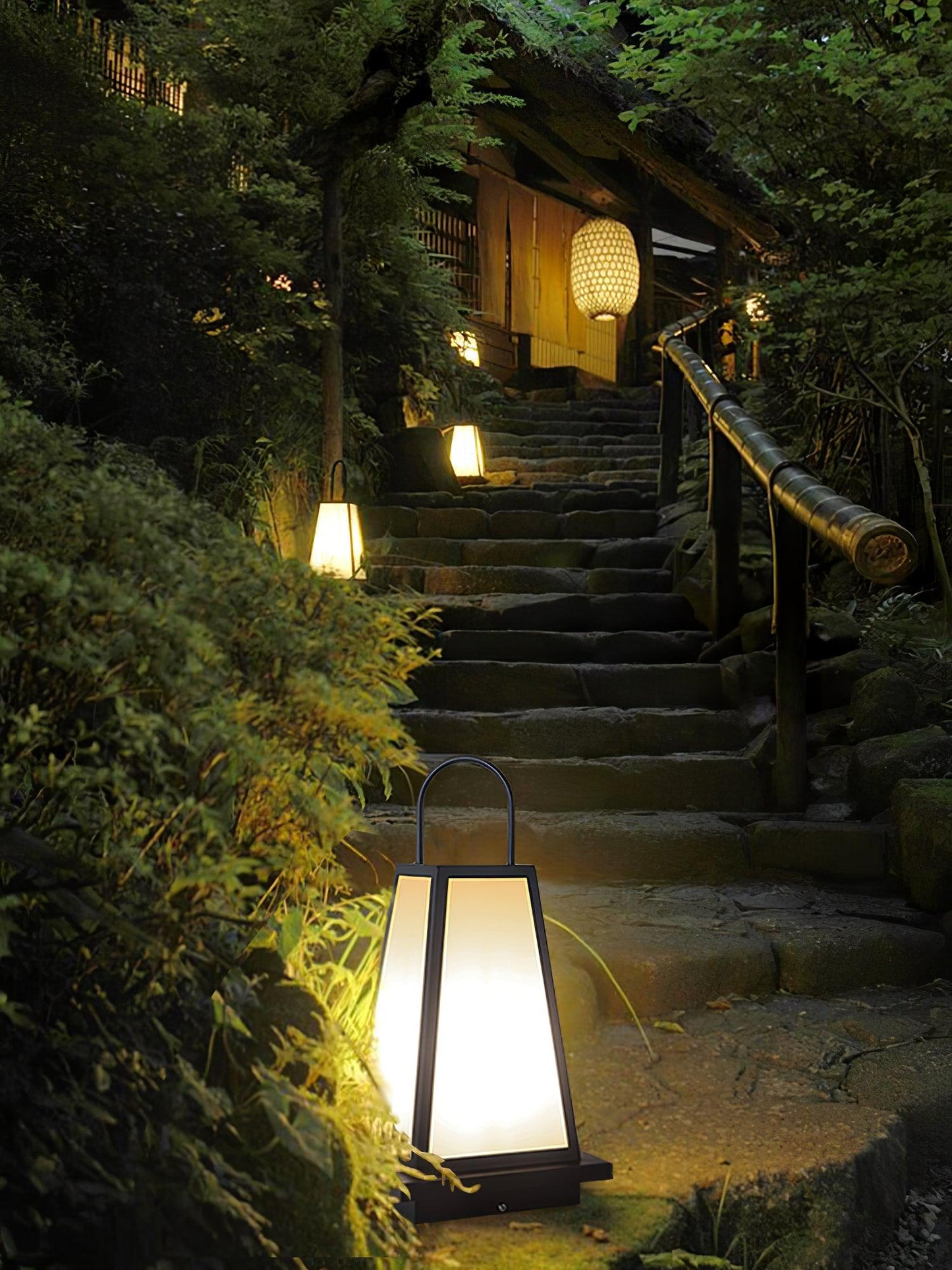 Roam Lantern Garden Architectural light Outdoor Lamp