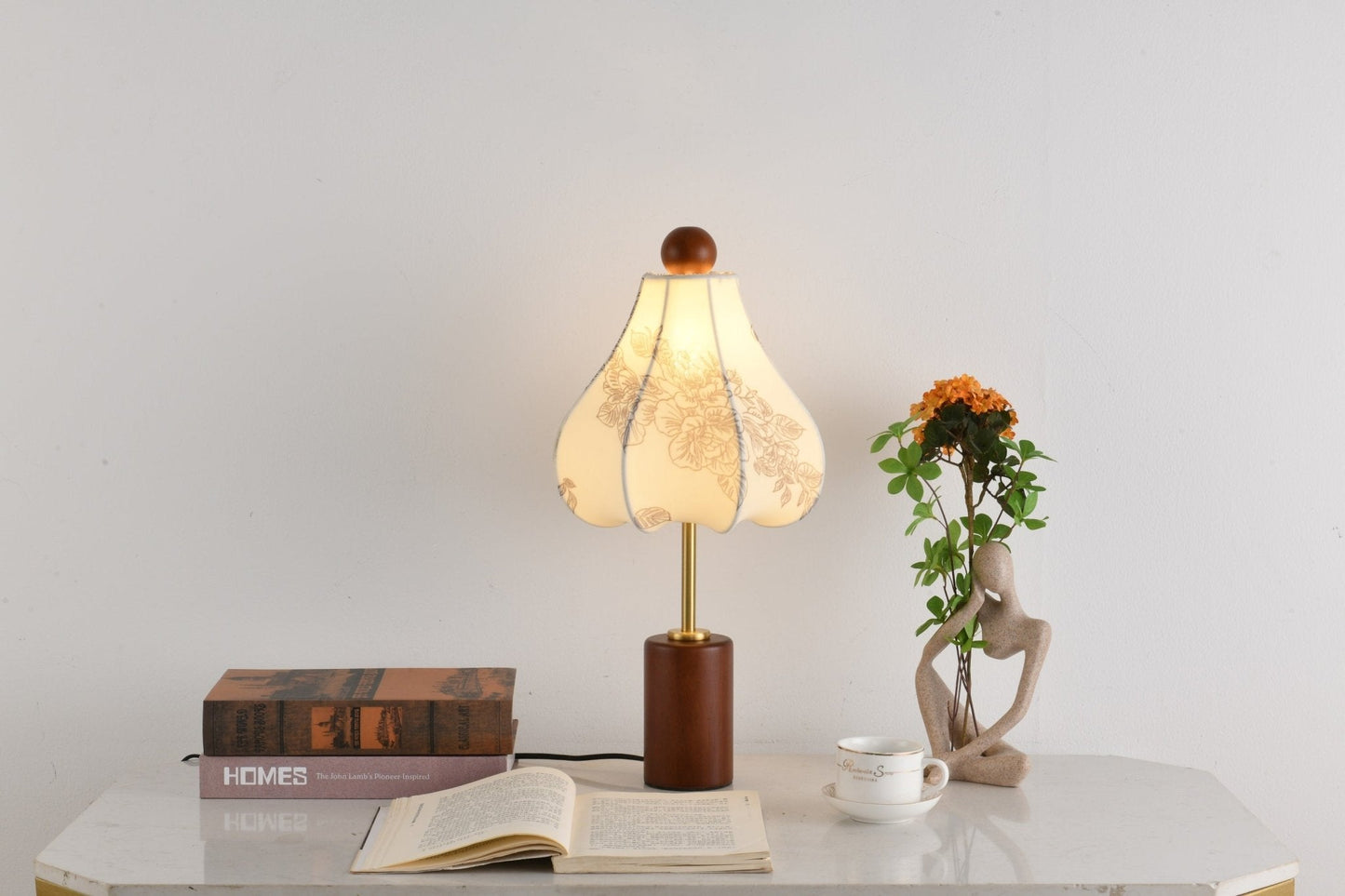Roselle Vintage Table Lamp