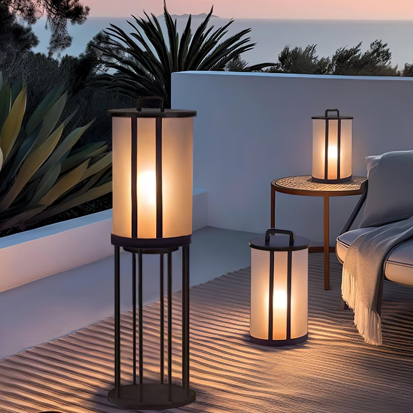 Round Pillar Acrylic Lantern Floodlight Outdoor Lamp