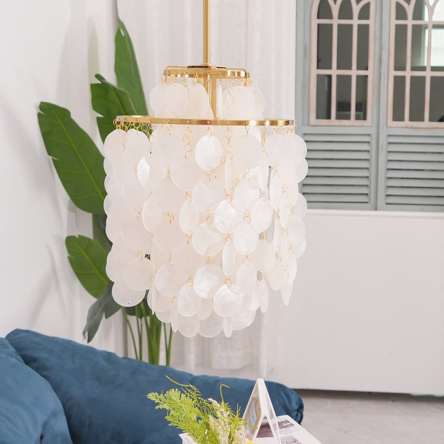 Round Shell Pendant light Chandelier