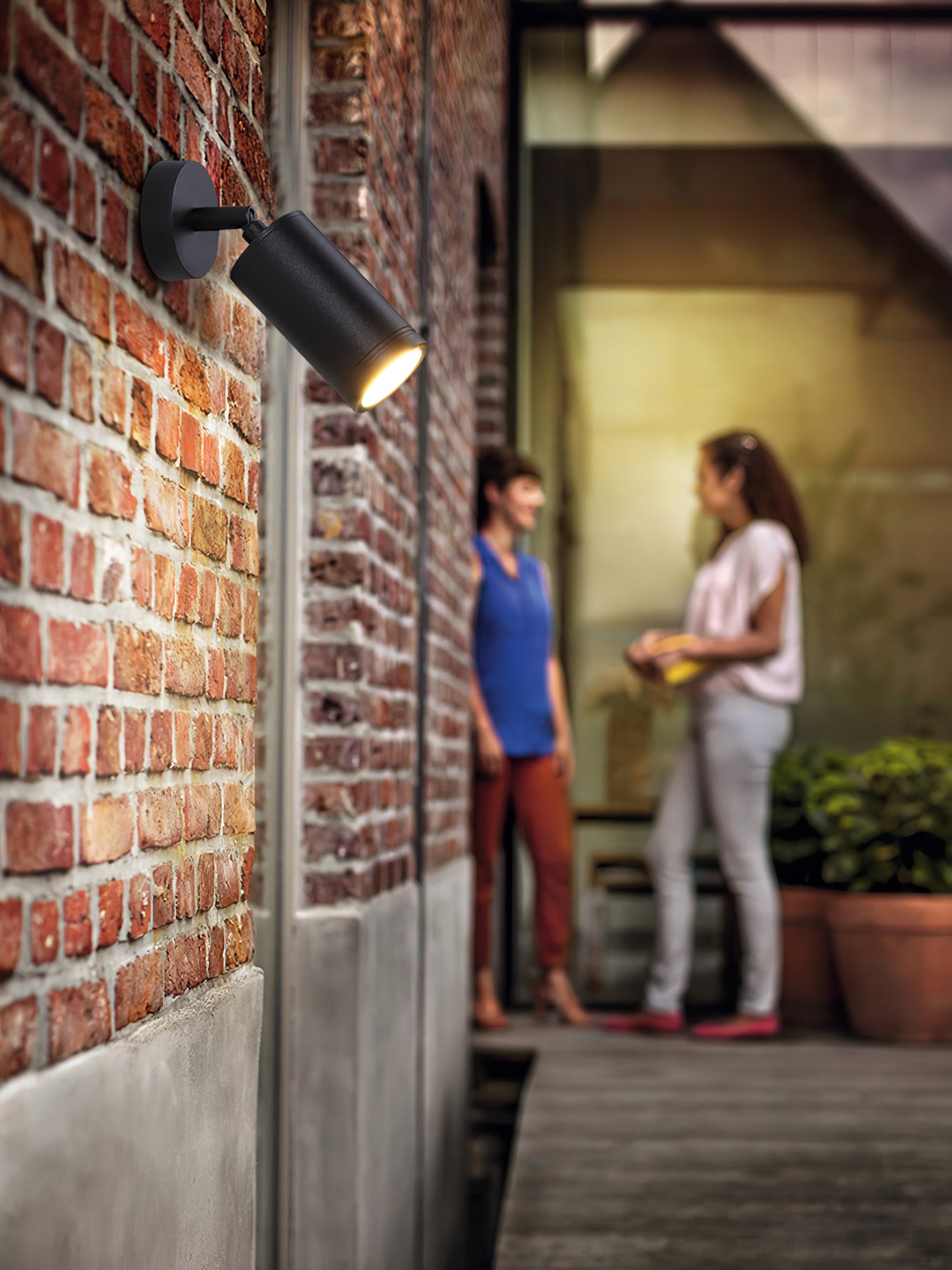 Shadow Pierce Ground Spike Light