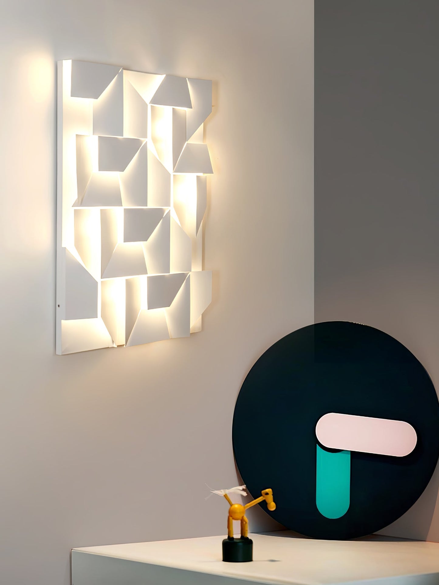 Shadows Grand Plug-in Sconce