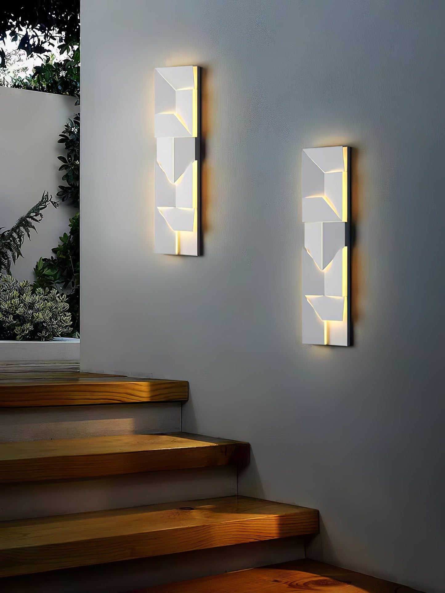 Shadows Grand Plug-in Sconce