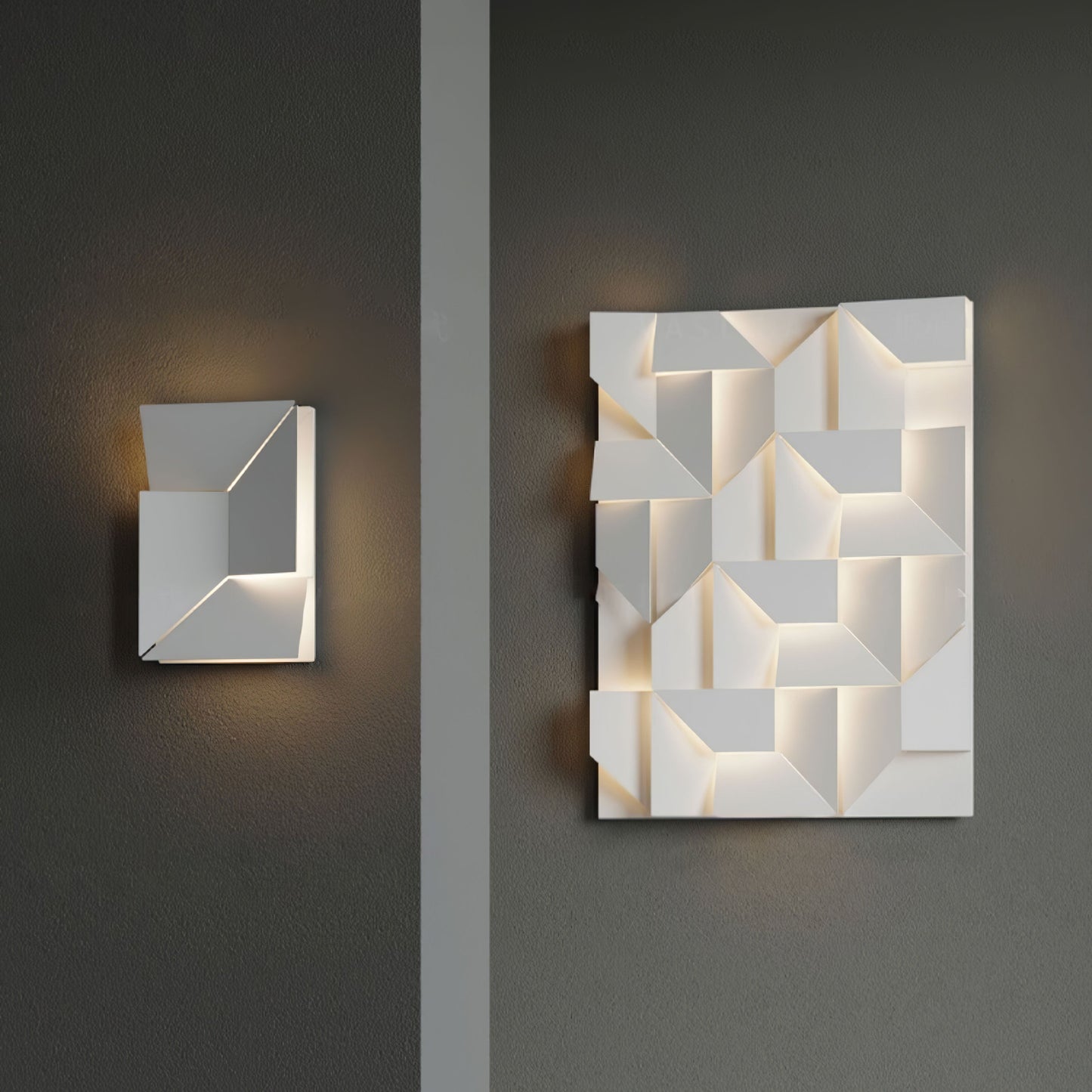 Shadows Grand Wall-mounted light Sconce