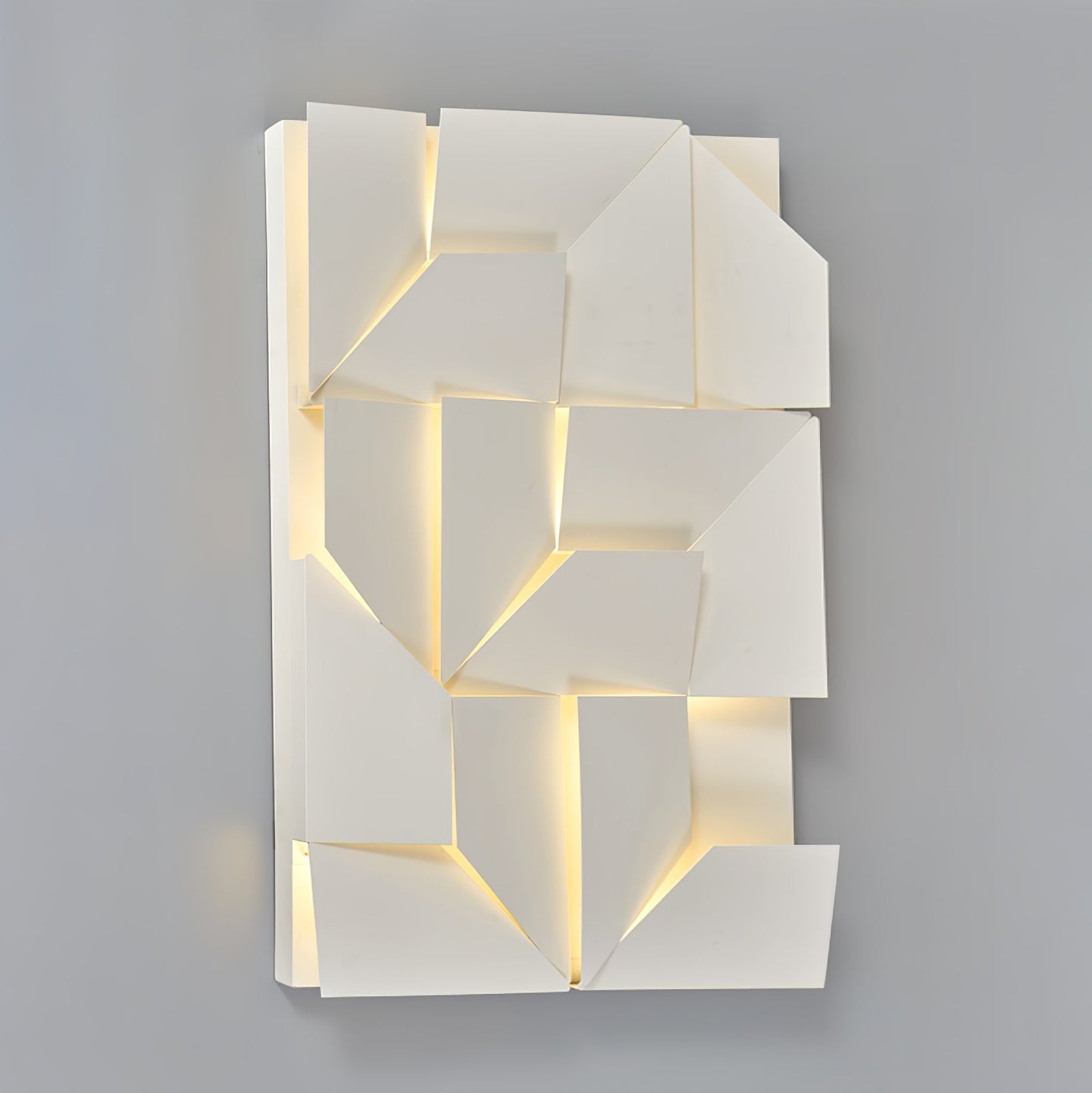 Shadows Grand Wall-mounted light Sconce