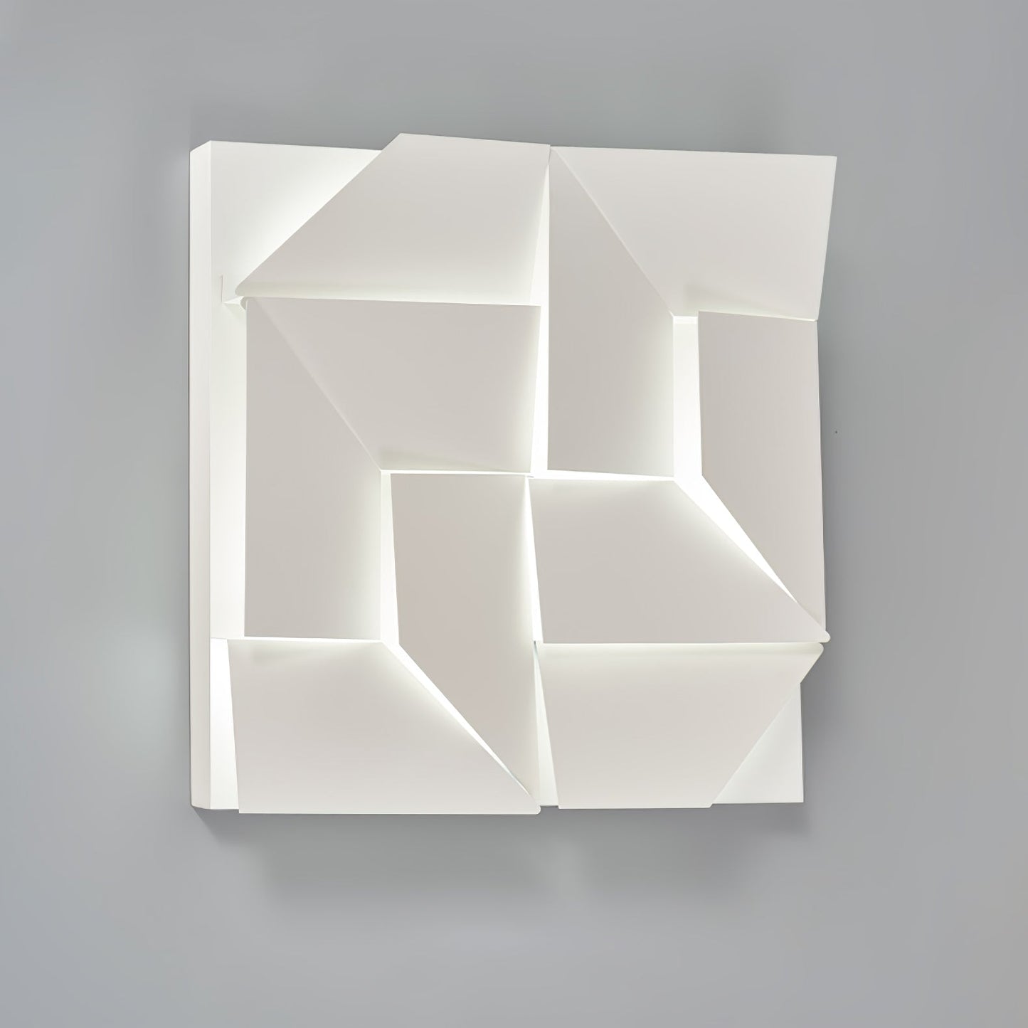 Shadows Grand Plug-in Sconce