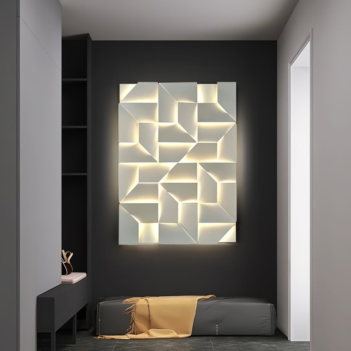 Shadows Grand Wall-mounted light Sconce