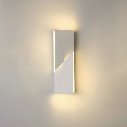 Shadows Grand Plug-in Sconce