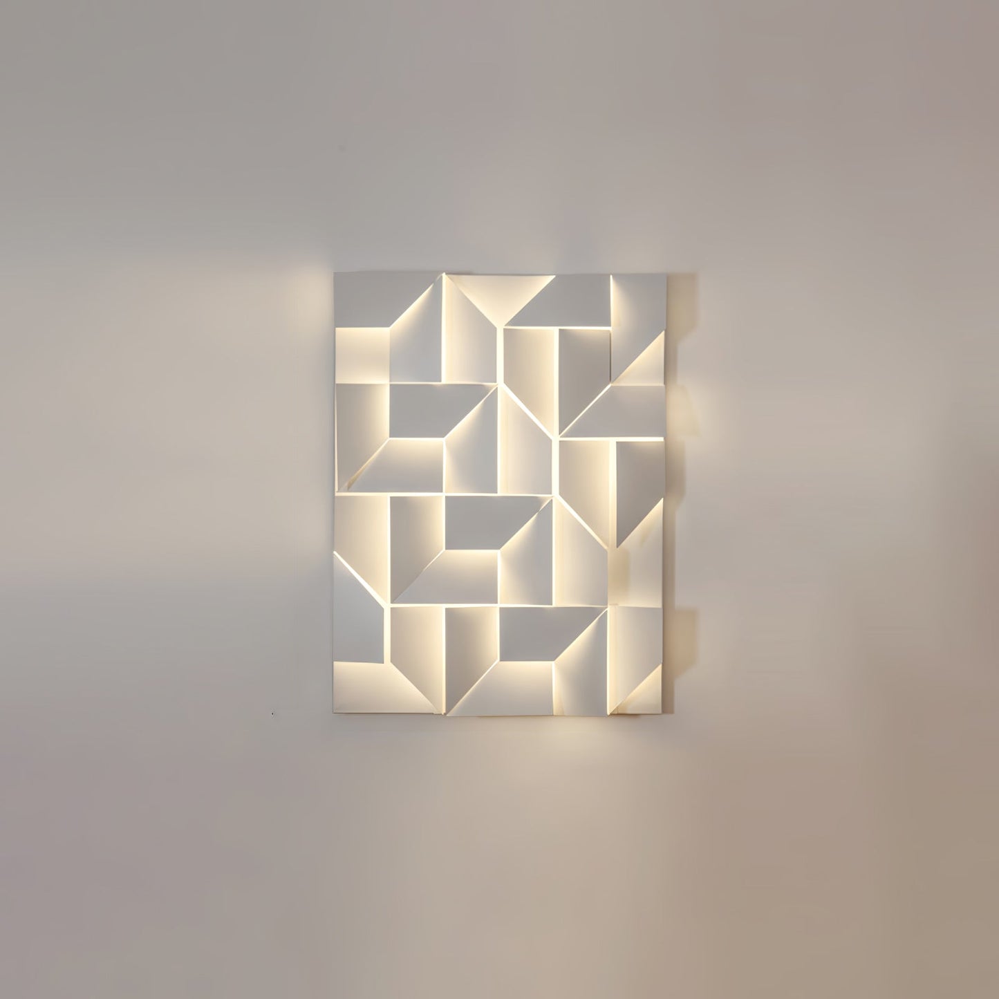 Shadows Grand Wall-mounted light Sconce