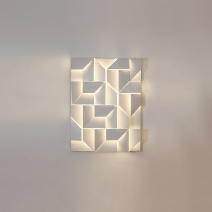 Shadows Grand Wall-mounted light Sconce