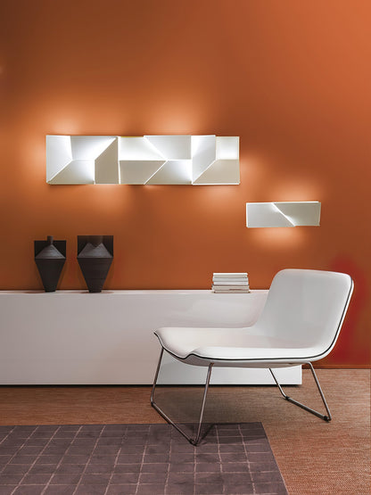 Shadows Grand Wall-mounted light Sconce