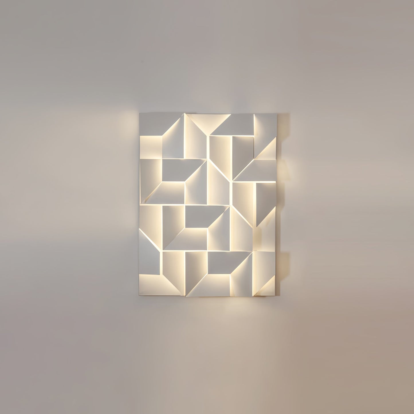 Shadows Grand Wall-mounted light Sconce