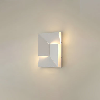 Shadows Grand Plug-in Sconce