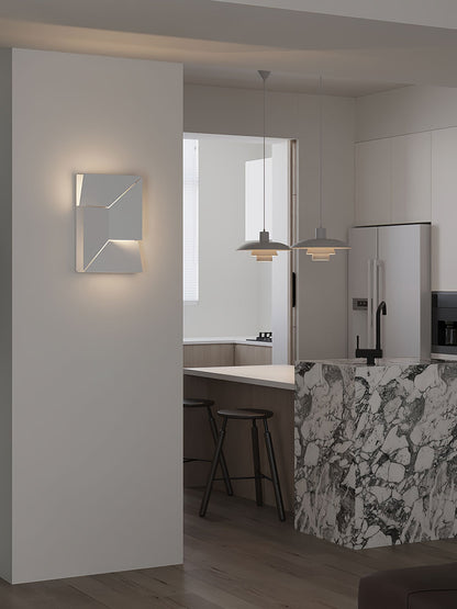 Shadows Grand Plug-in Sconce