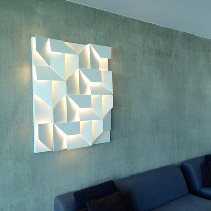 Shadows Grand Wall-mounted light Sconce