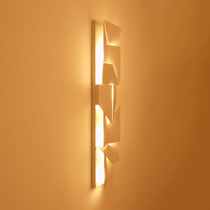 Shadows Grand Wall-mounted light Sconce