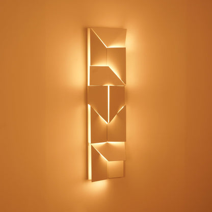 Shadows Grand Wall-mounted light Sconce