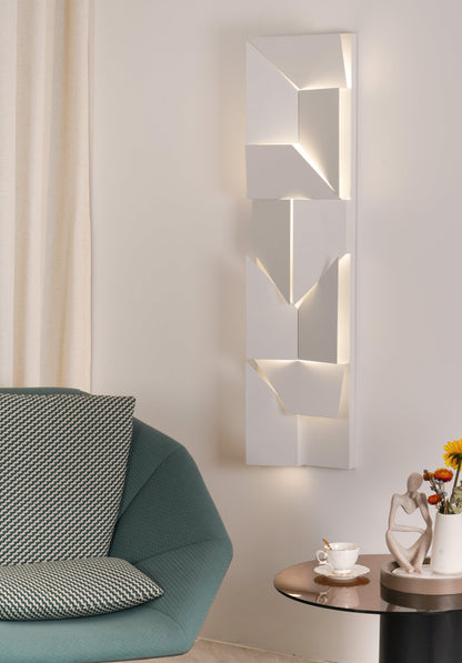 Shadows Grand Wall-mounted light Sconce