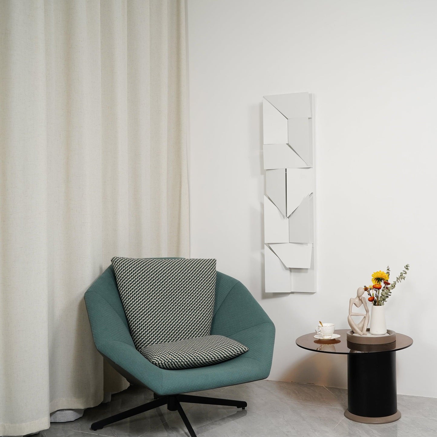 Shadows Grand Plug-in Sconce