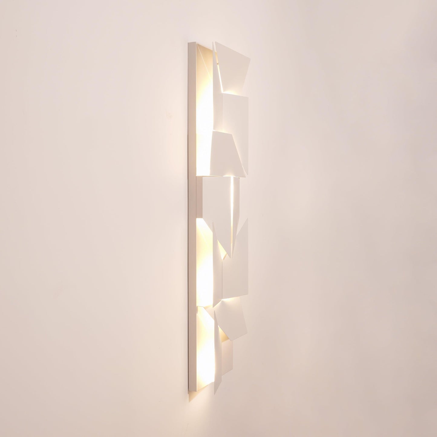 Shadows Grand Plug-in Sconce