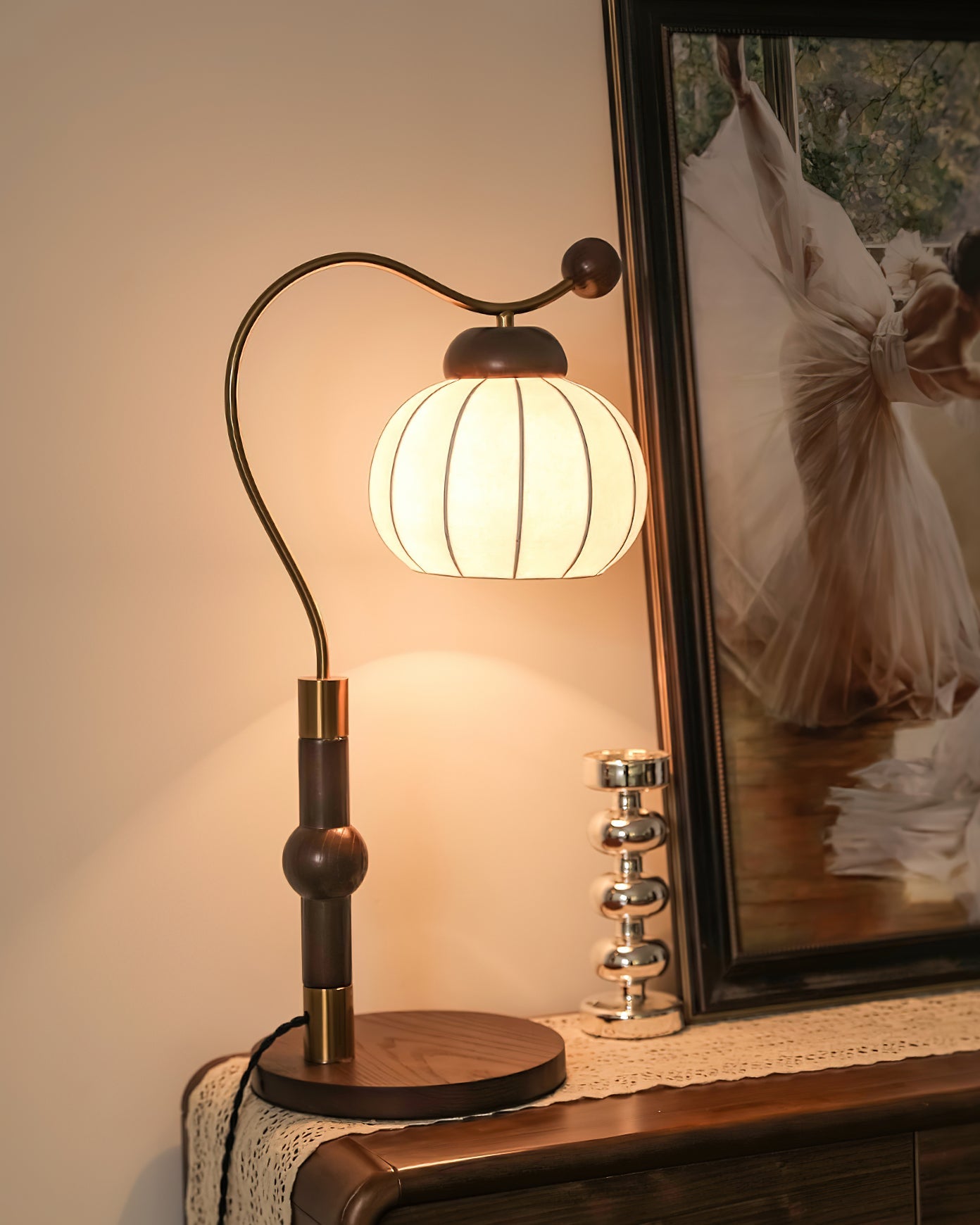 Silk Globe Accent lamp Table Lamp