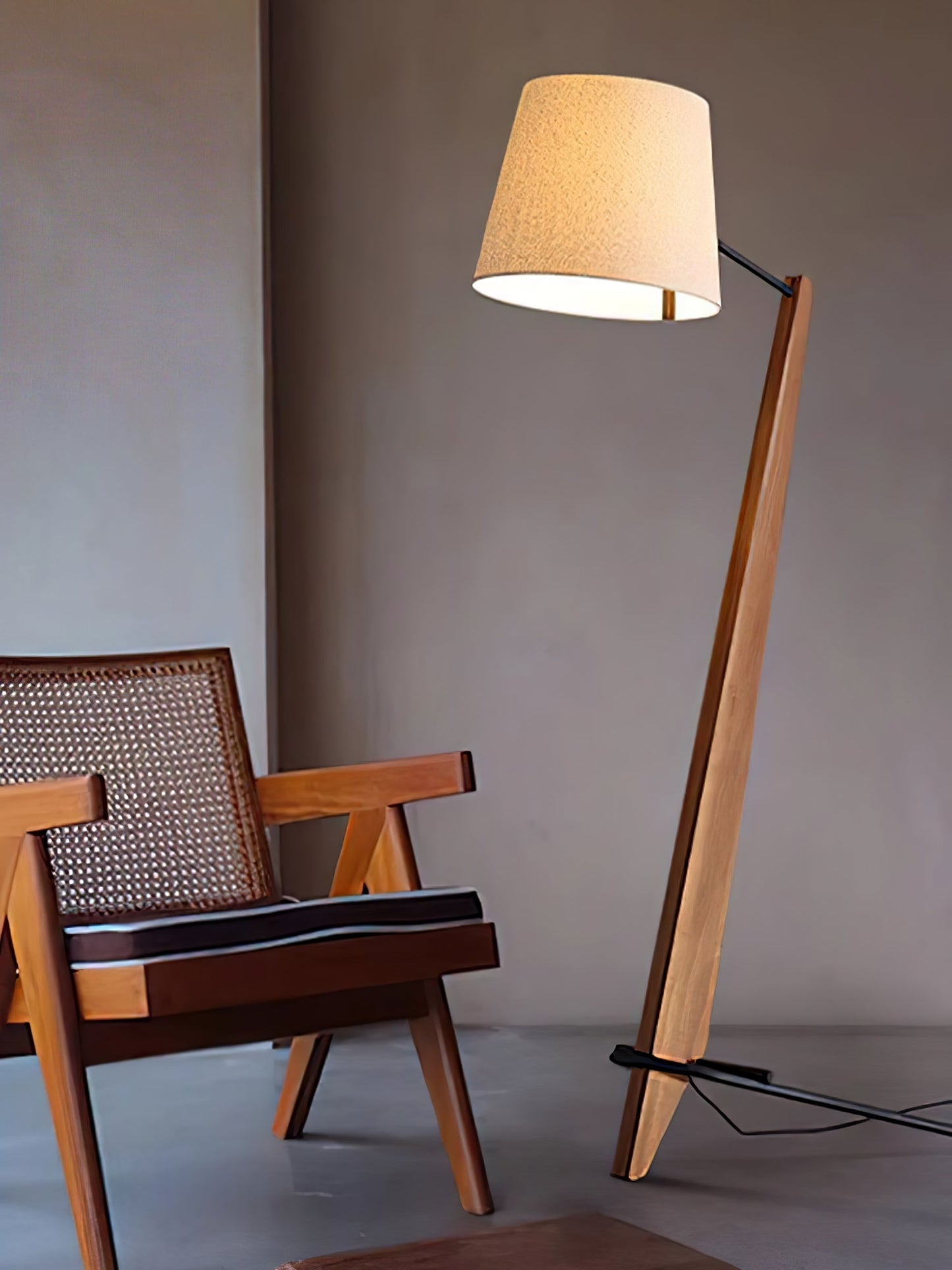 Silva Giant Ambient Floor Lamp Floor Lamp