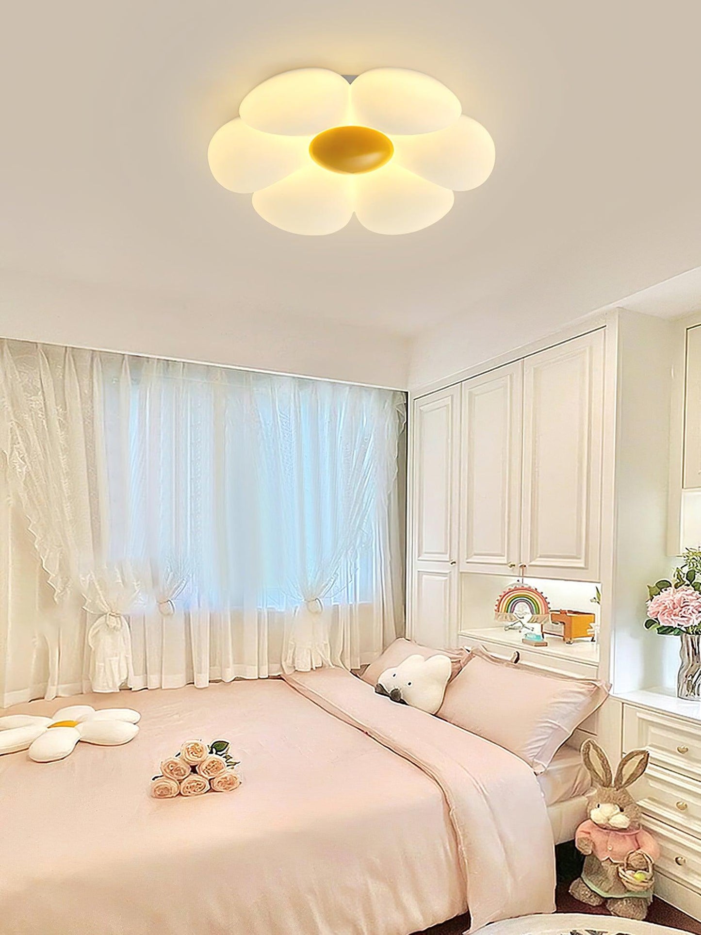 Six-leaf Flower Kids Room Overhead light Ceiling Lamp