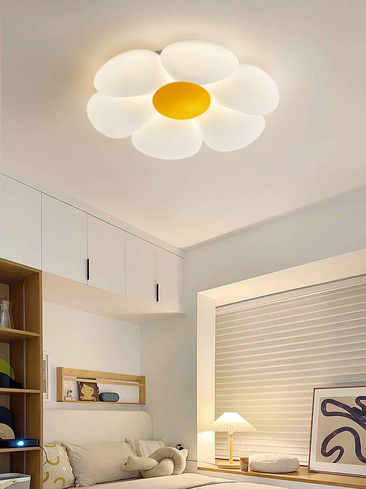 Six-leaf Flower Kids Room Overhead light Ceiling Lamp