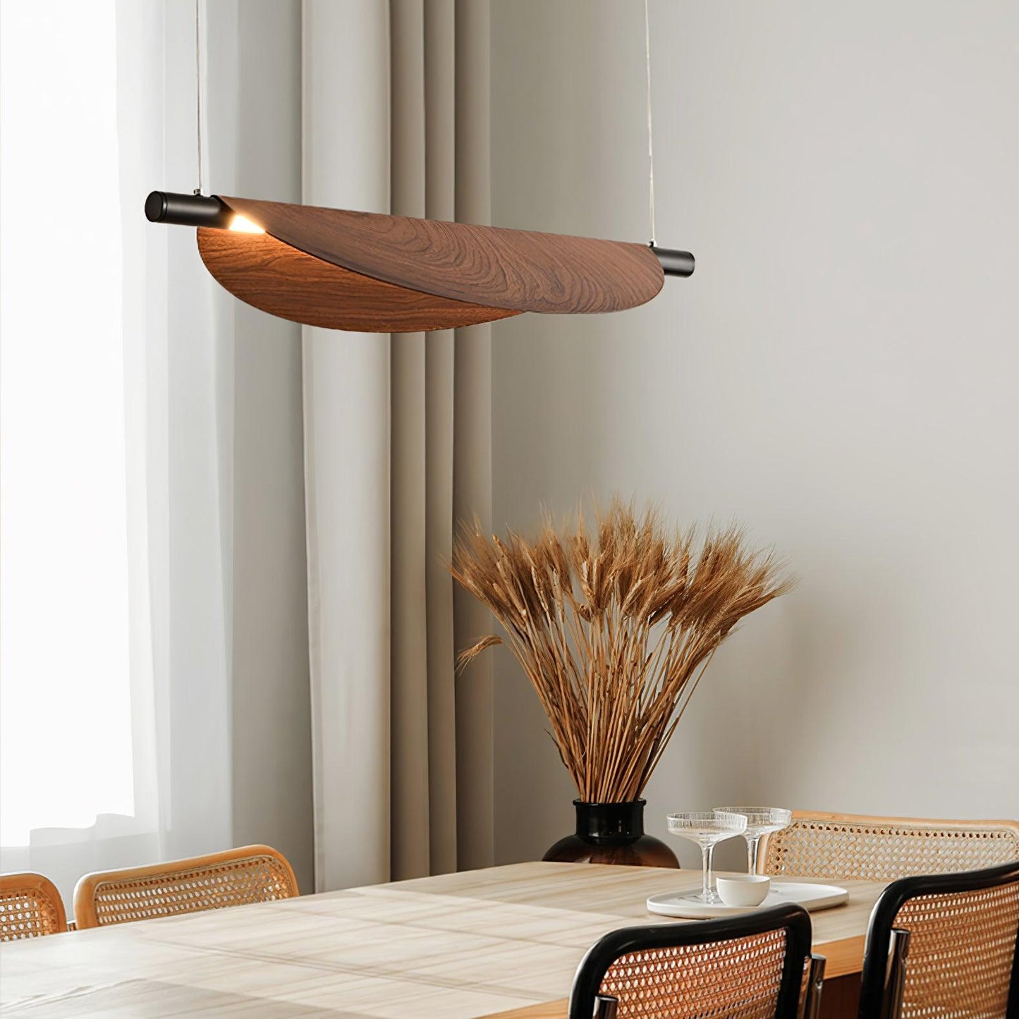 Sleek Board Ceiling light fitting Pendant Lamp