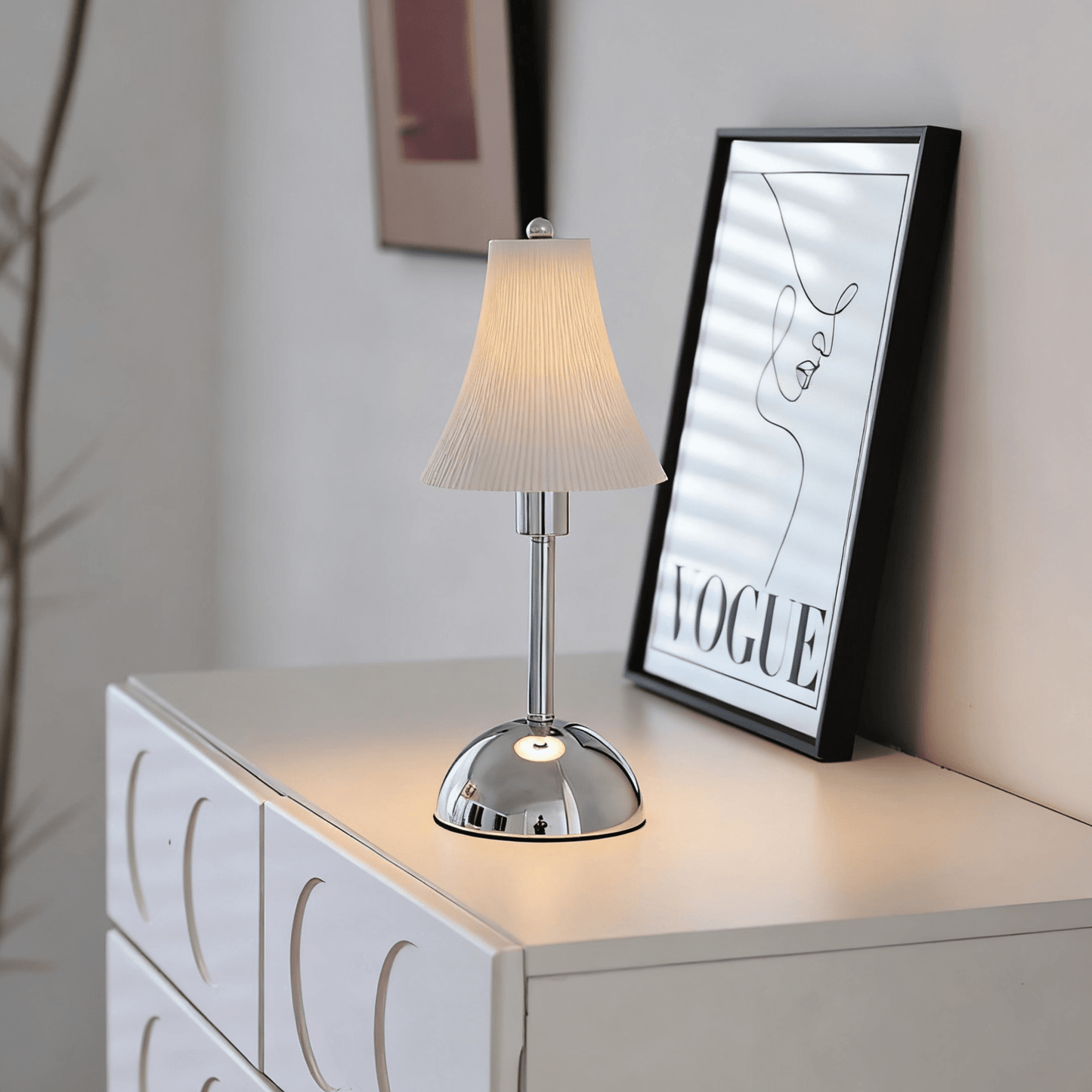 Slim Waist Table Lamp