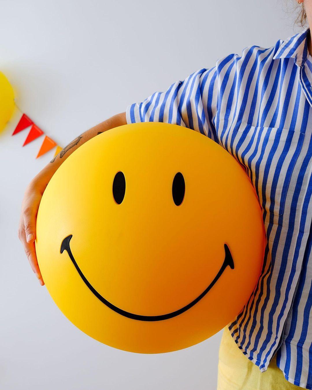 Smiling Reading light Table Lamp