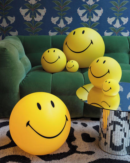 Smiling Rechargeable Built-in Battery Portable lamp Table Lamp