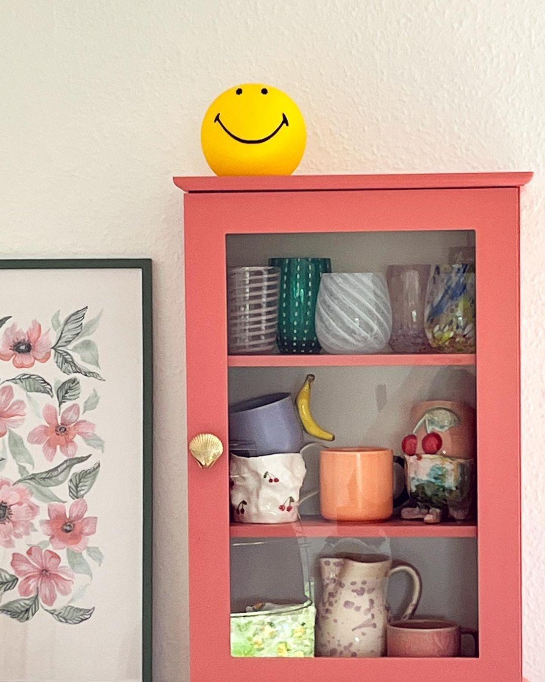 Smiling Rechargeable Built-in Battery Portable lamp Table Lamp