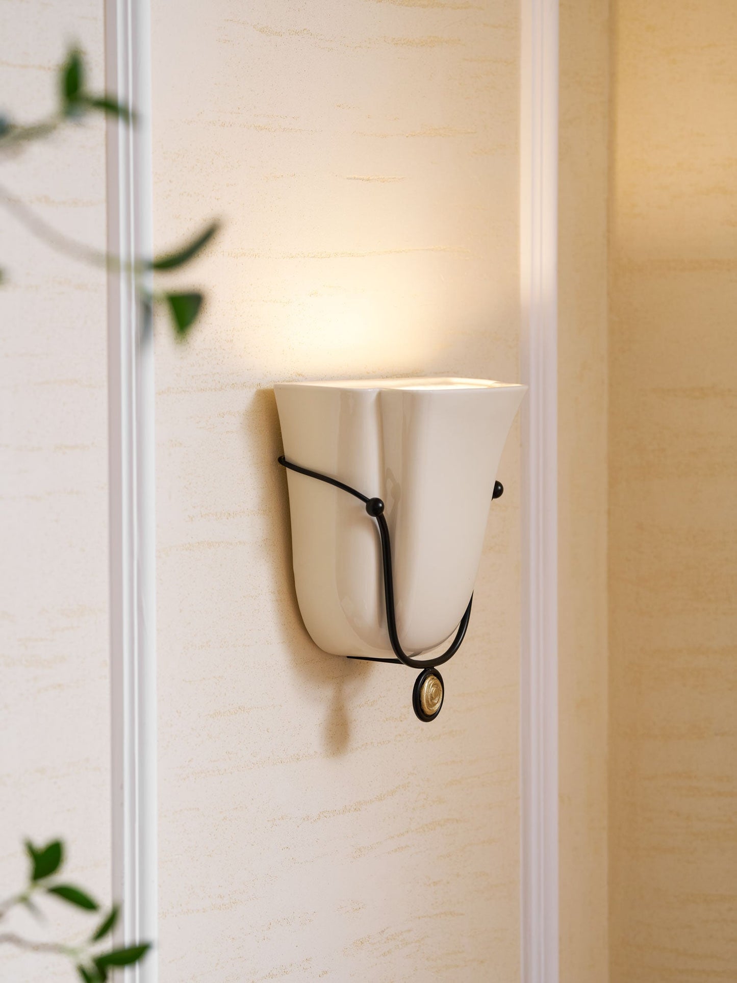Solenne Shell Wall Sconce