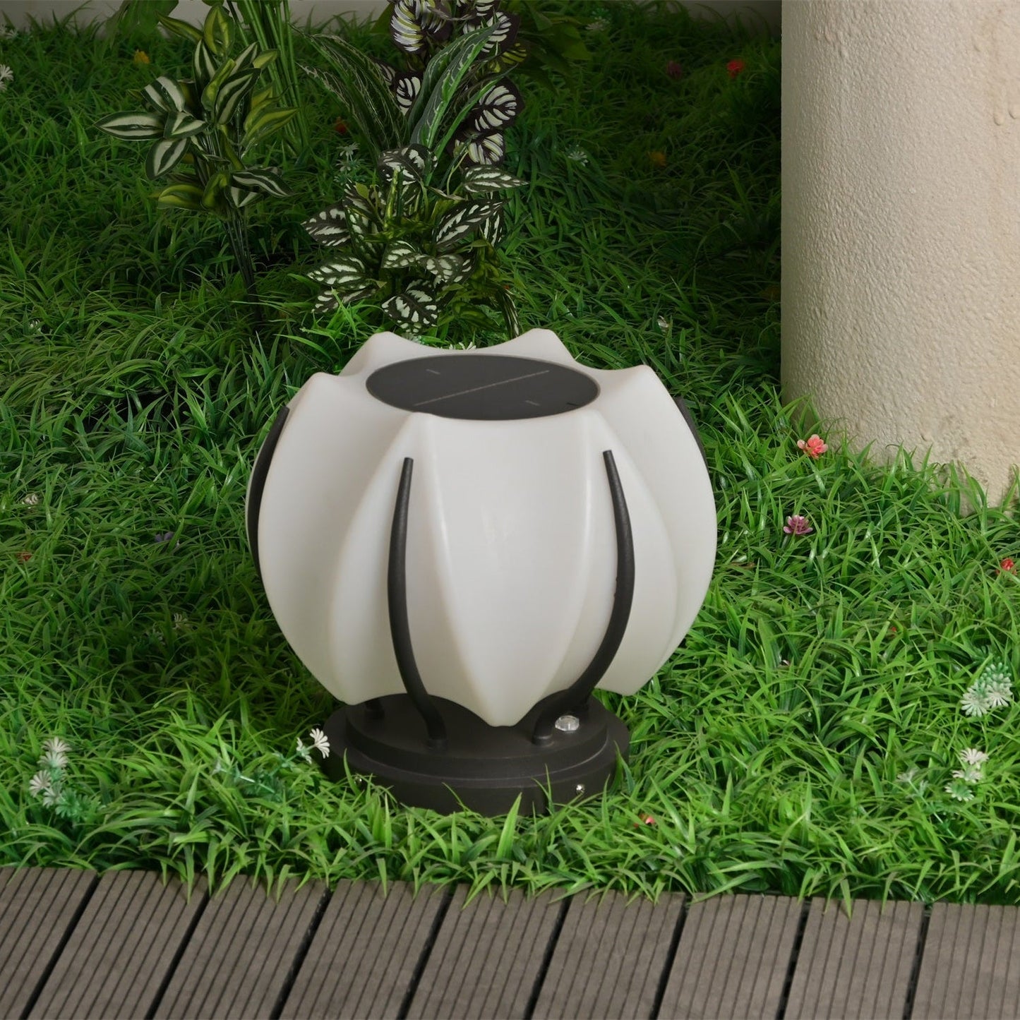 Solflora Bloom Solar Light
