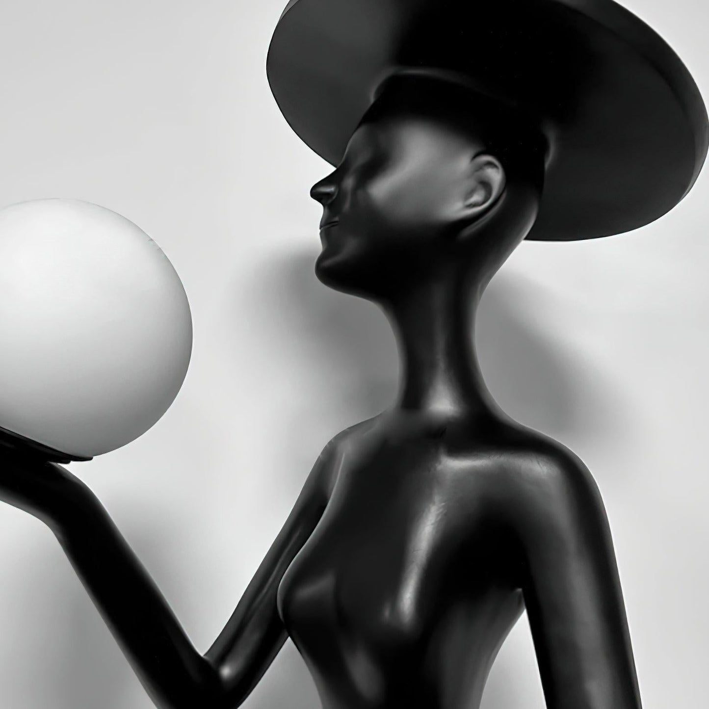 Sophia Elegance Sculpture Floor-mounted Lamp Floor Lamp