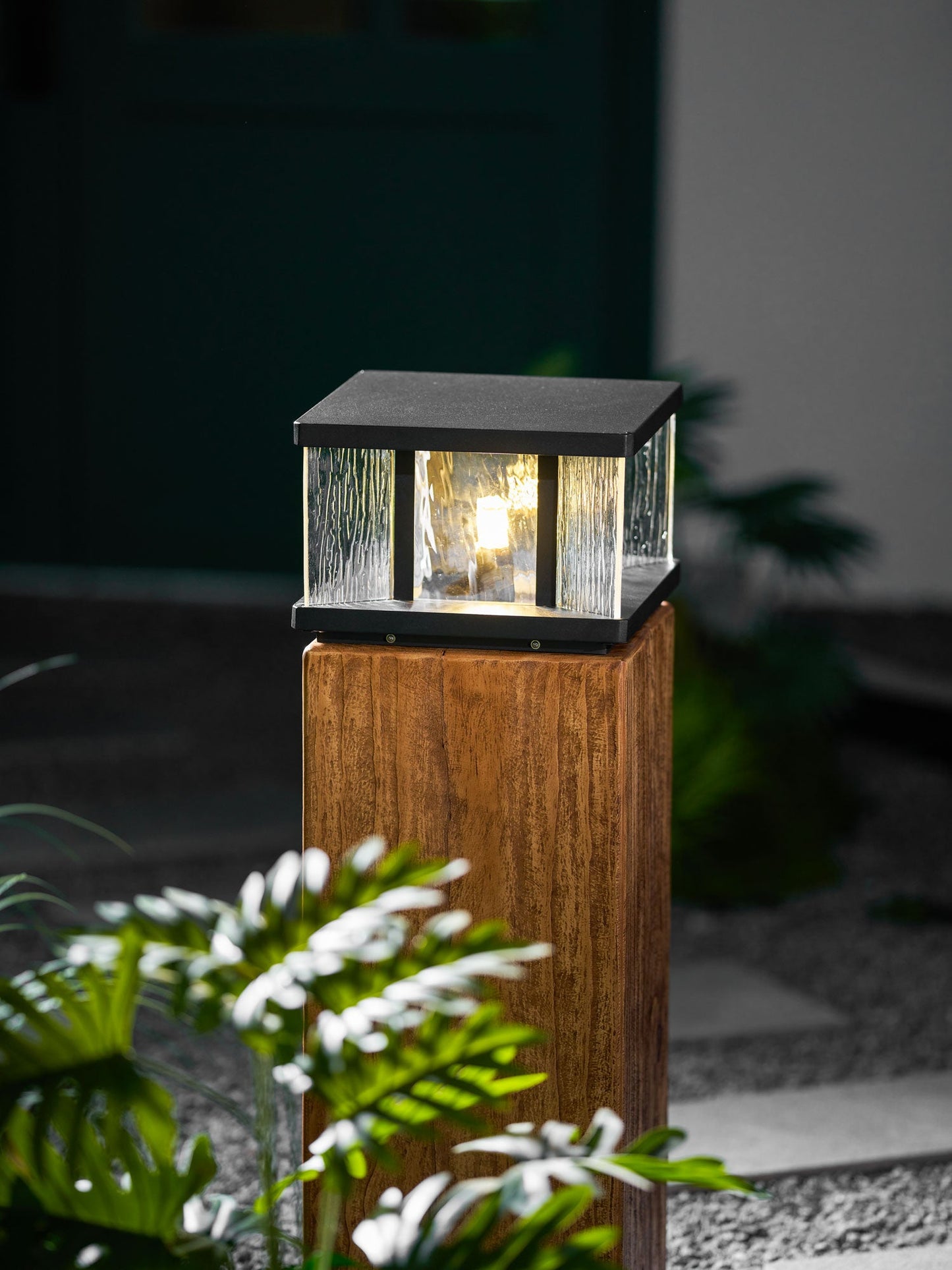 Stratos Square Outdoor Light
