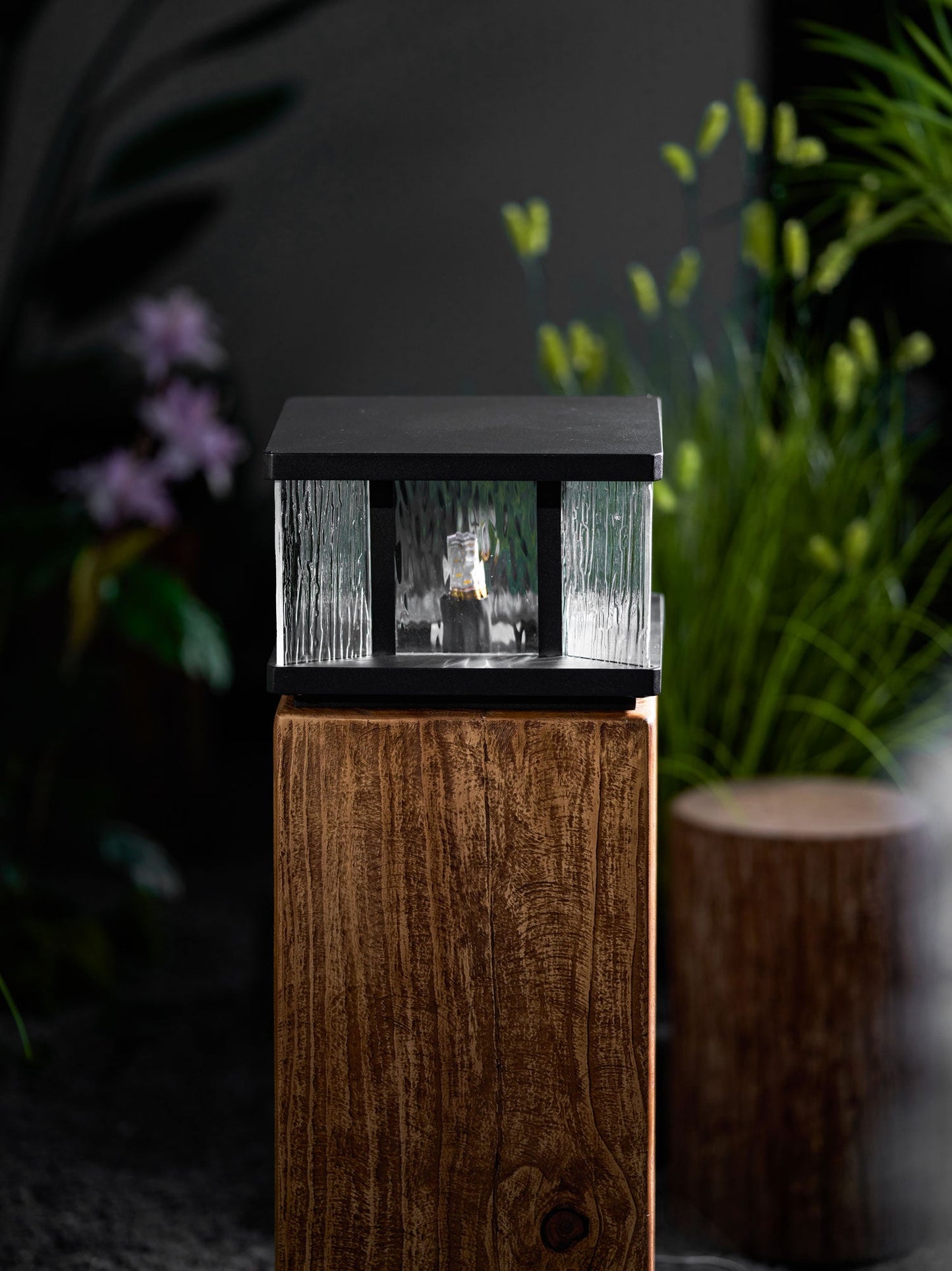 Stratos Square Outdoor Light