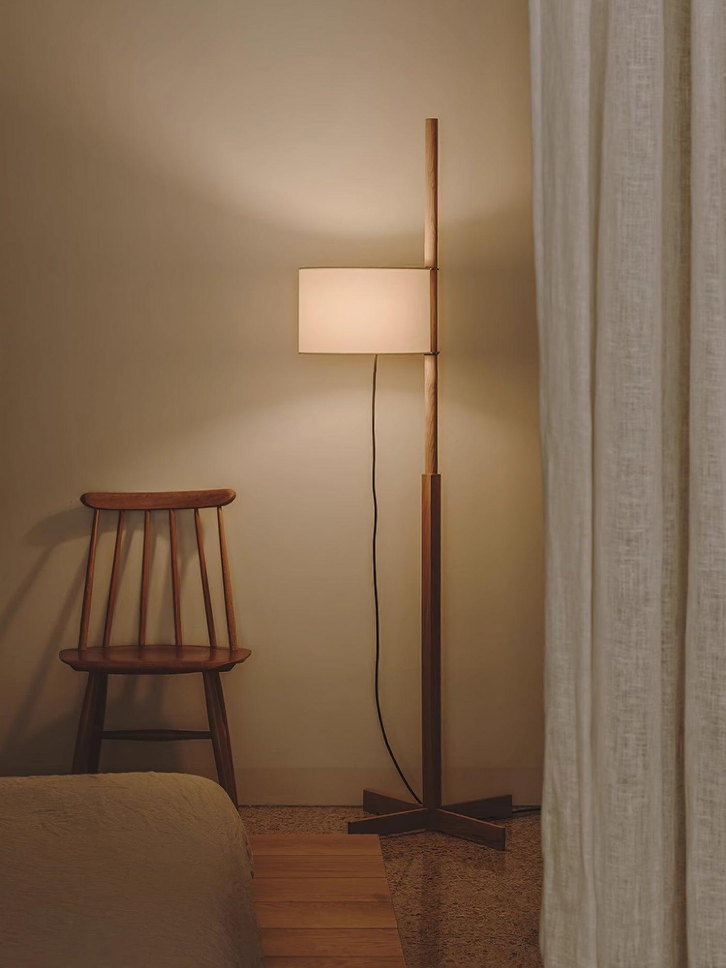 Svelte Silhouette Reading Lamp Floor Lamp