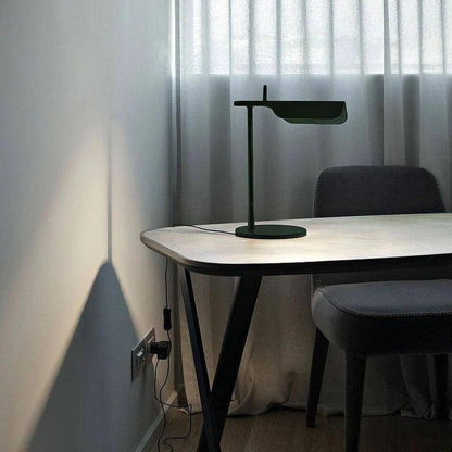 Pivot Ease Task lamp Table Lamp